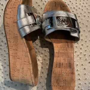 Micheal Kors MK Warren Platform sandals - Silver